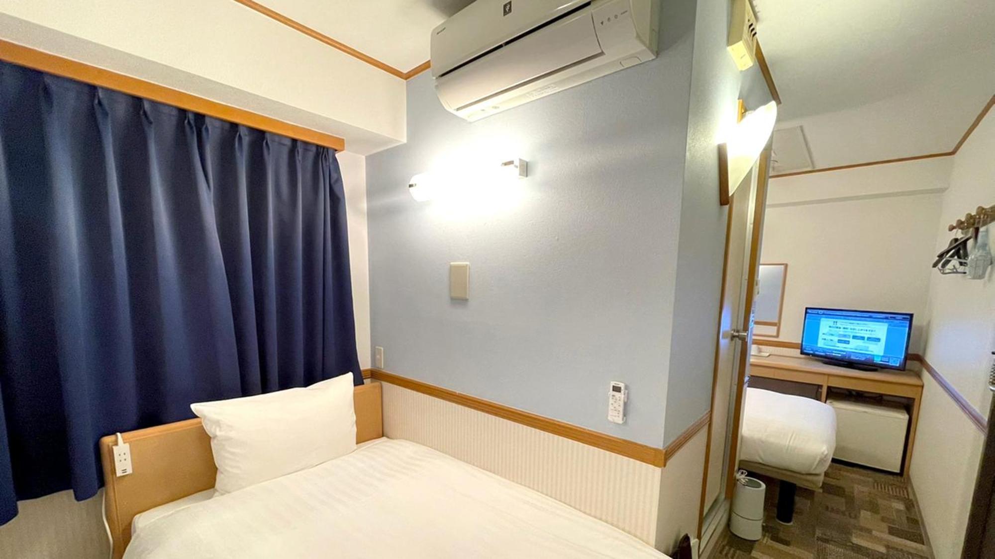 Toyoko Inn Hokkaido Sapporo-Eki Minami-Guchi Bagian luar foto