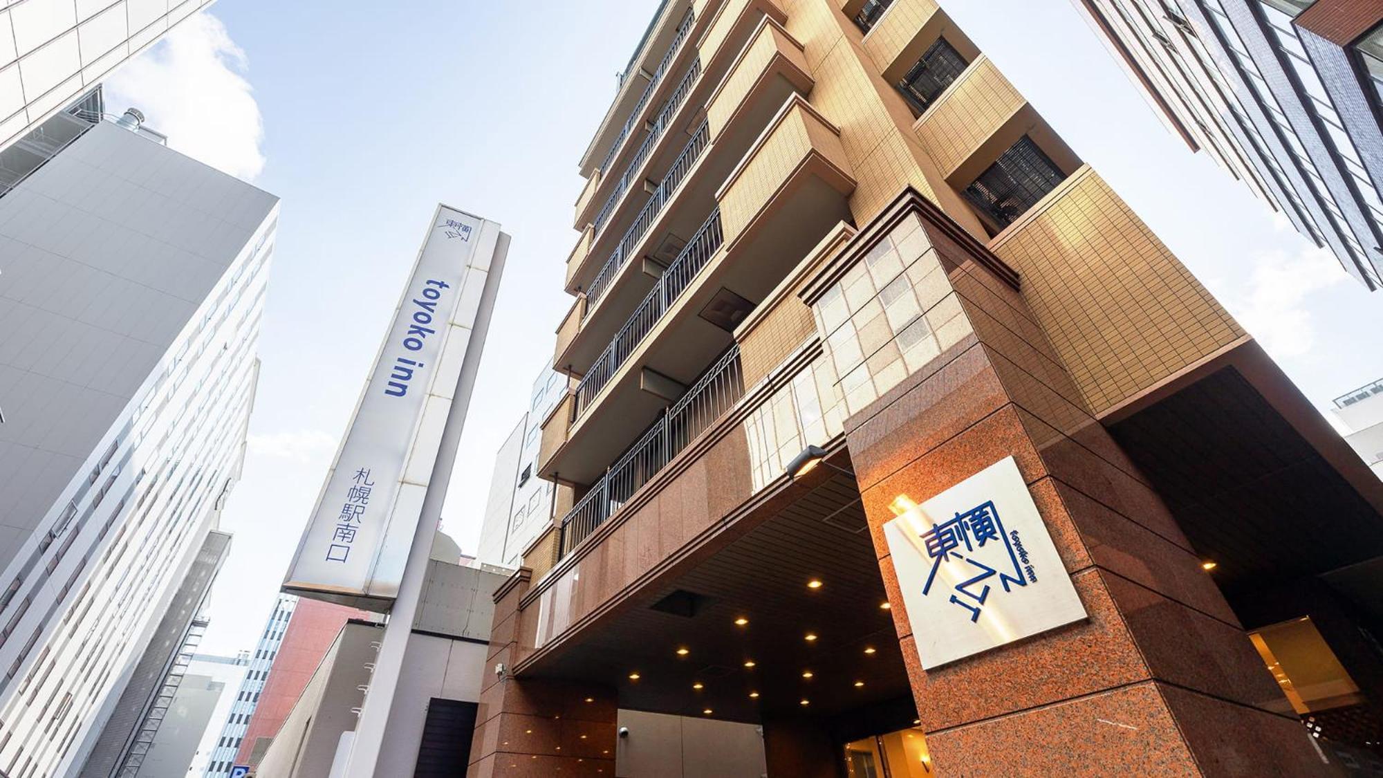 Toyoko Inn Hokkaido Sapporo-Eki Minami-Guchi Bagian luar foto