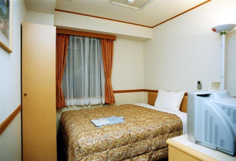 Toyoko Inn Hokkaido Sapporo-Eki Minami-Guchi Bagian luar foto