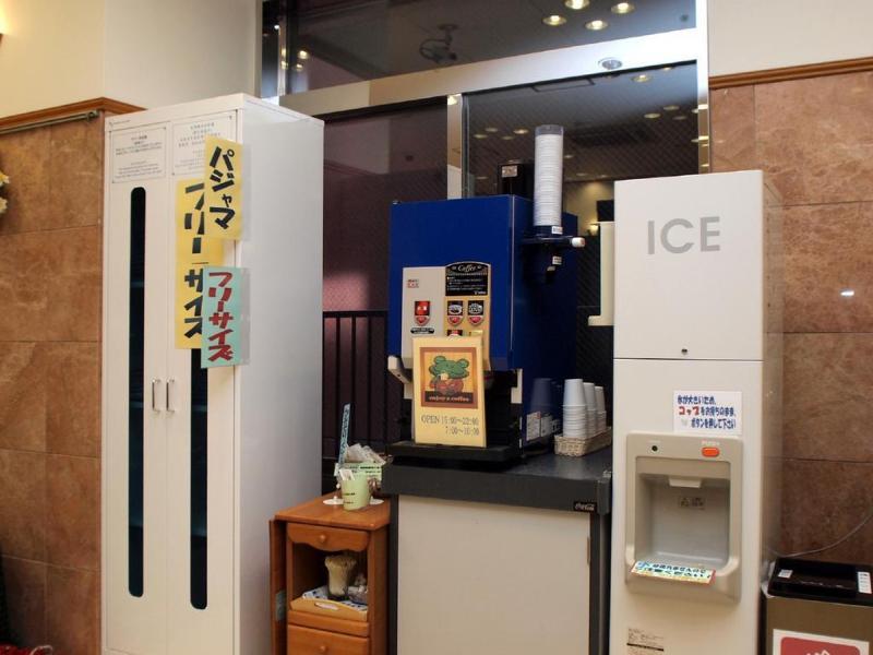 Toyoko Inn Hokkaido Sapporo-Eki Minami-Guchi Bagian luar foto