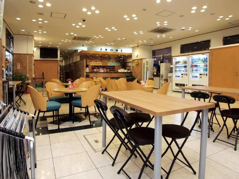 Toyoko Inn Hokkaido Sapporo-Eki Minami-Guchi Bagian luar foto
